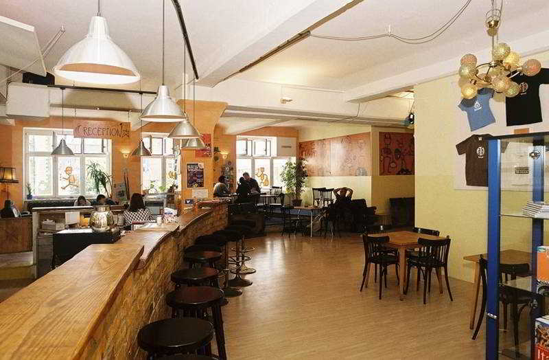 Mitte's Backpacker Hotel *