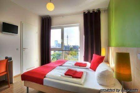 Meininger Alexanderplatz 3*