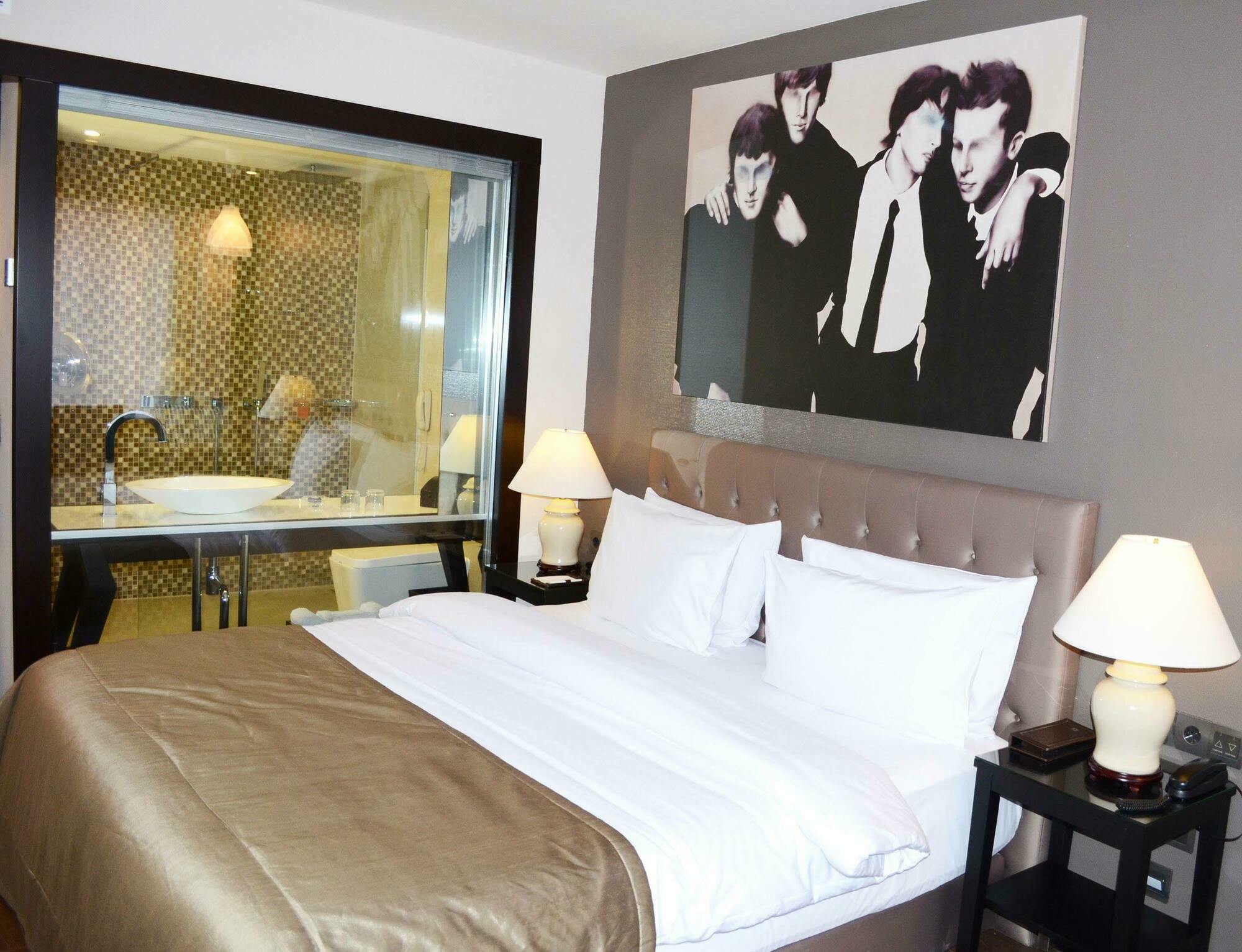 Quentin Am Kurfuerstendamm Hotel 4*