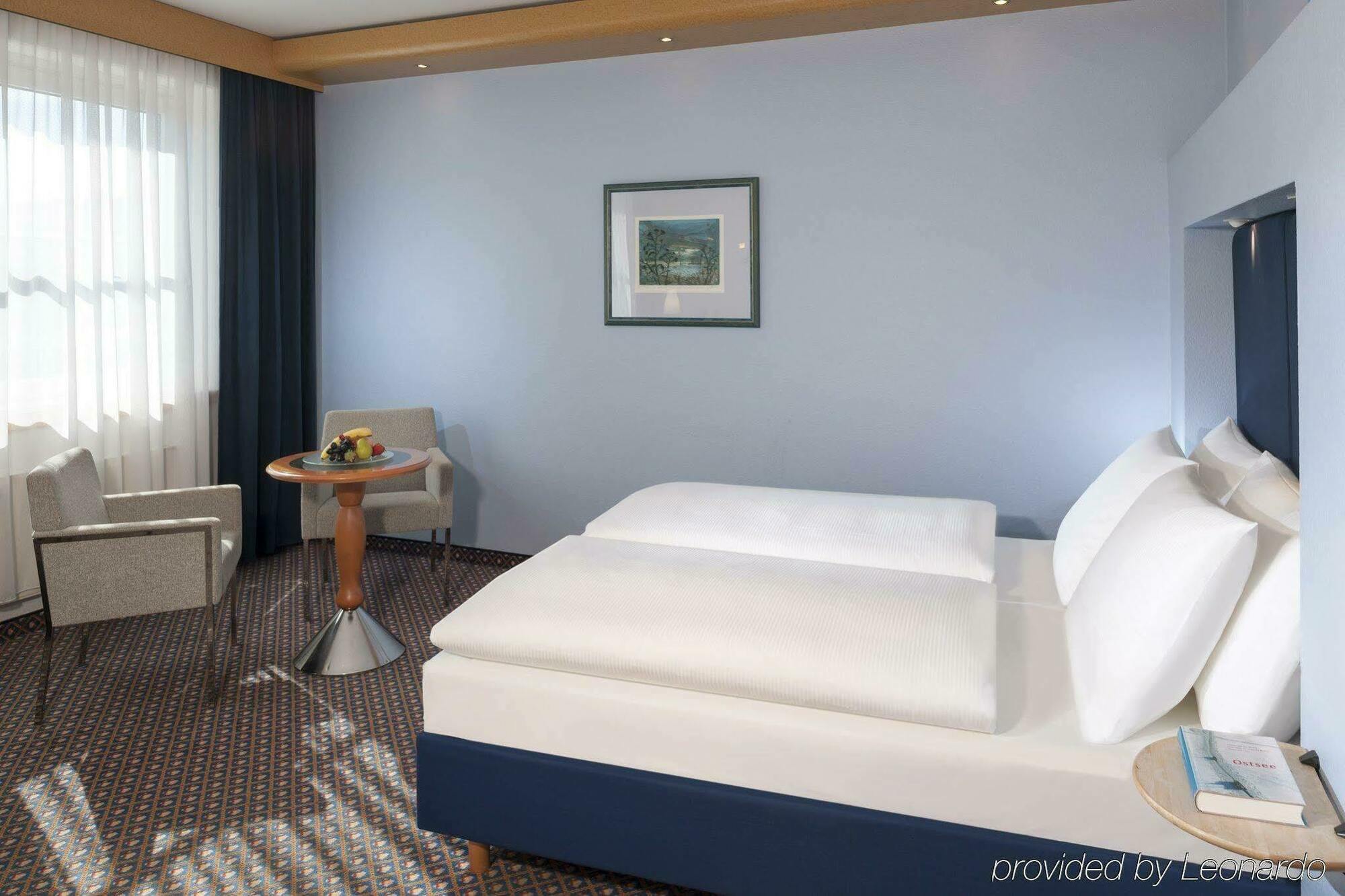 Dorint Airport-hotel Berlin-tegel 3*