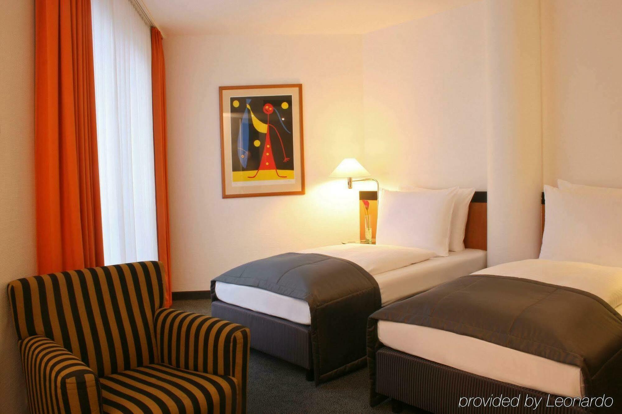 Hotel Holiday City Center East Prenzlauer Berg By Ihg 4*
