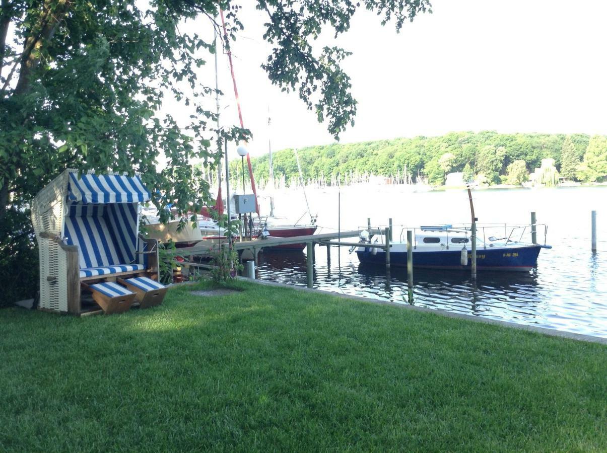 Botel Marina Hausboote Und Seelodge *