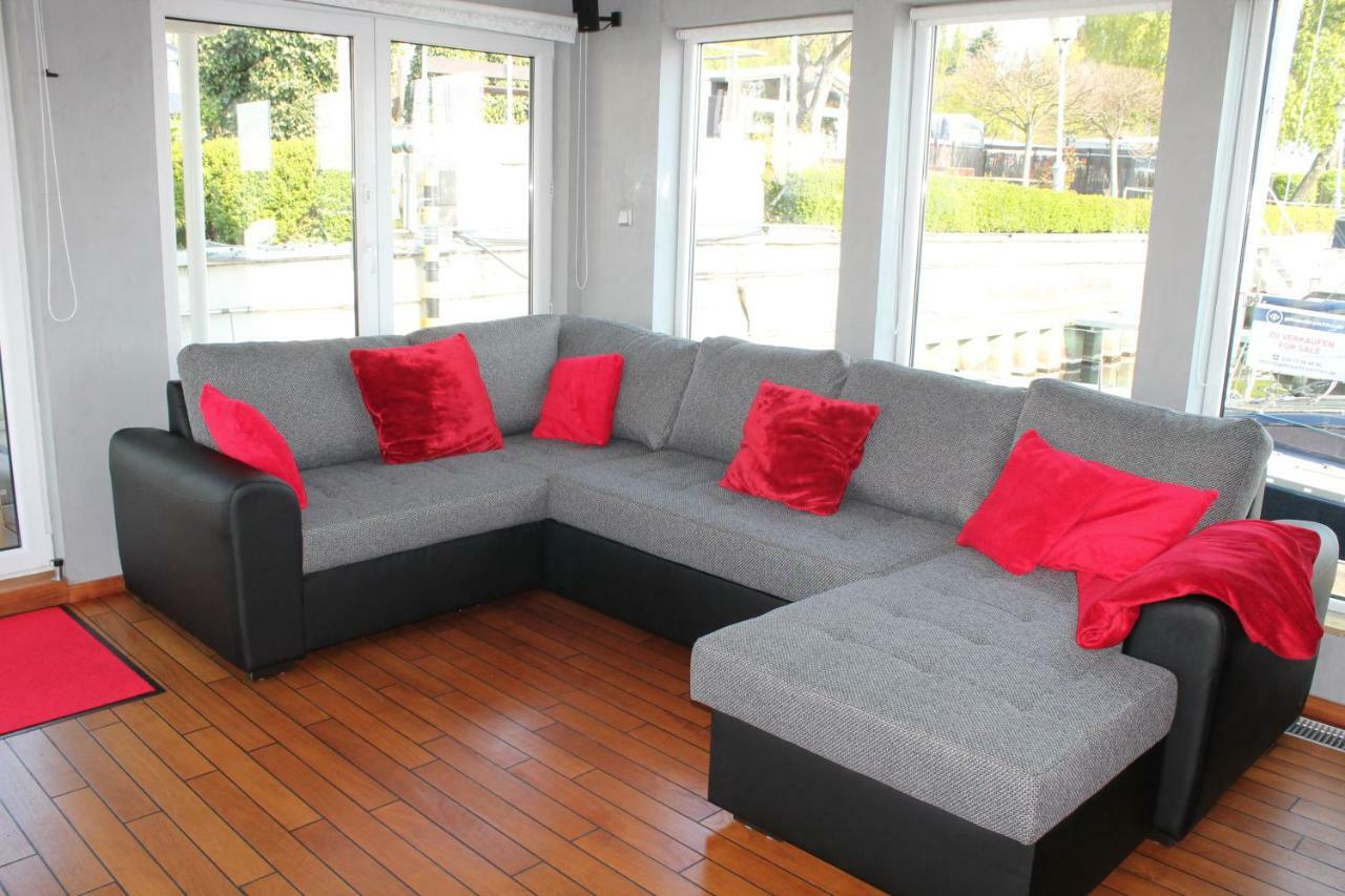 Botel Hausboot Deluxe