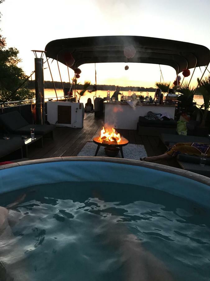Hausboot Deluxe *