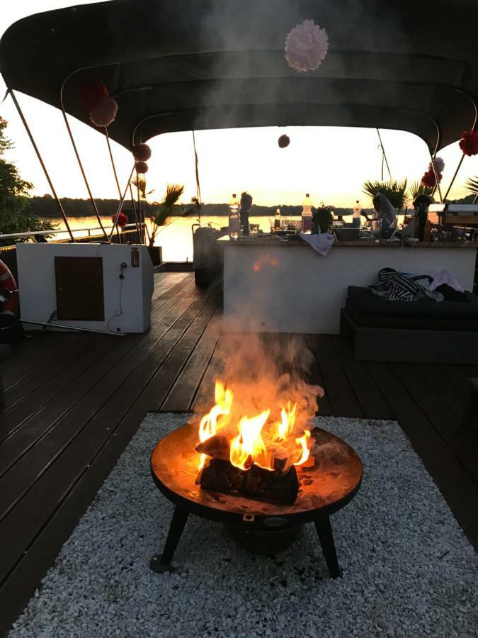 Hausboot Deluxe *
