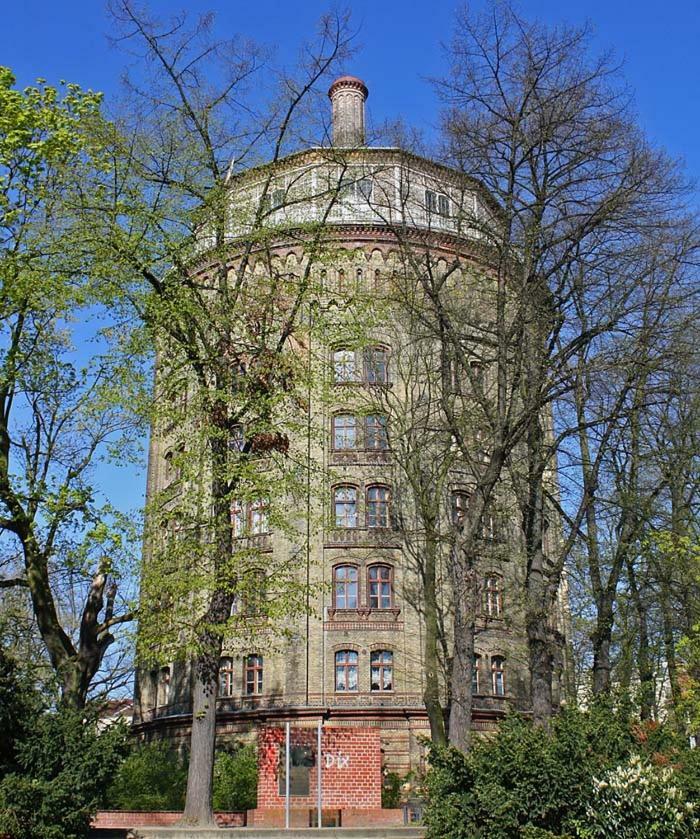 Schones 2-zimmer-apartment In Kollwitzplatz-nahe Berlin