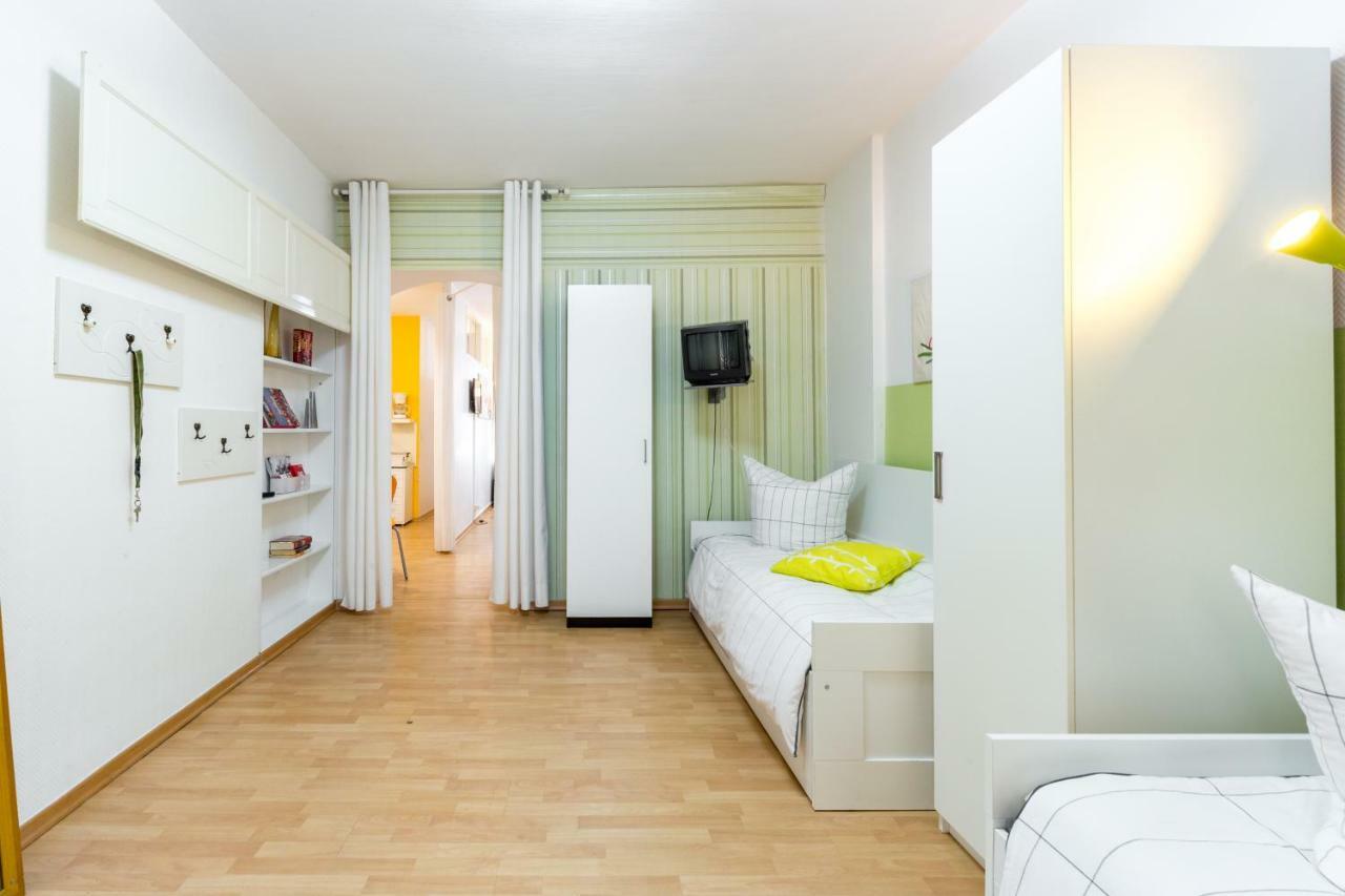 Schones 2-zimmer-apartment In Kollwitzplatz-nahe Apartment