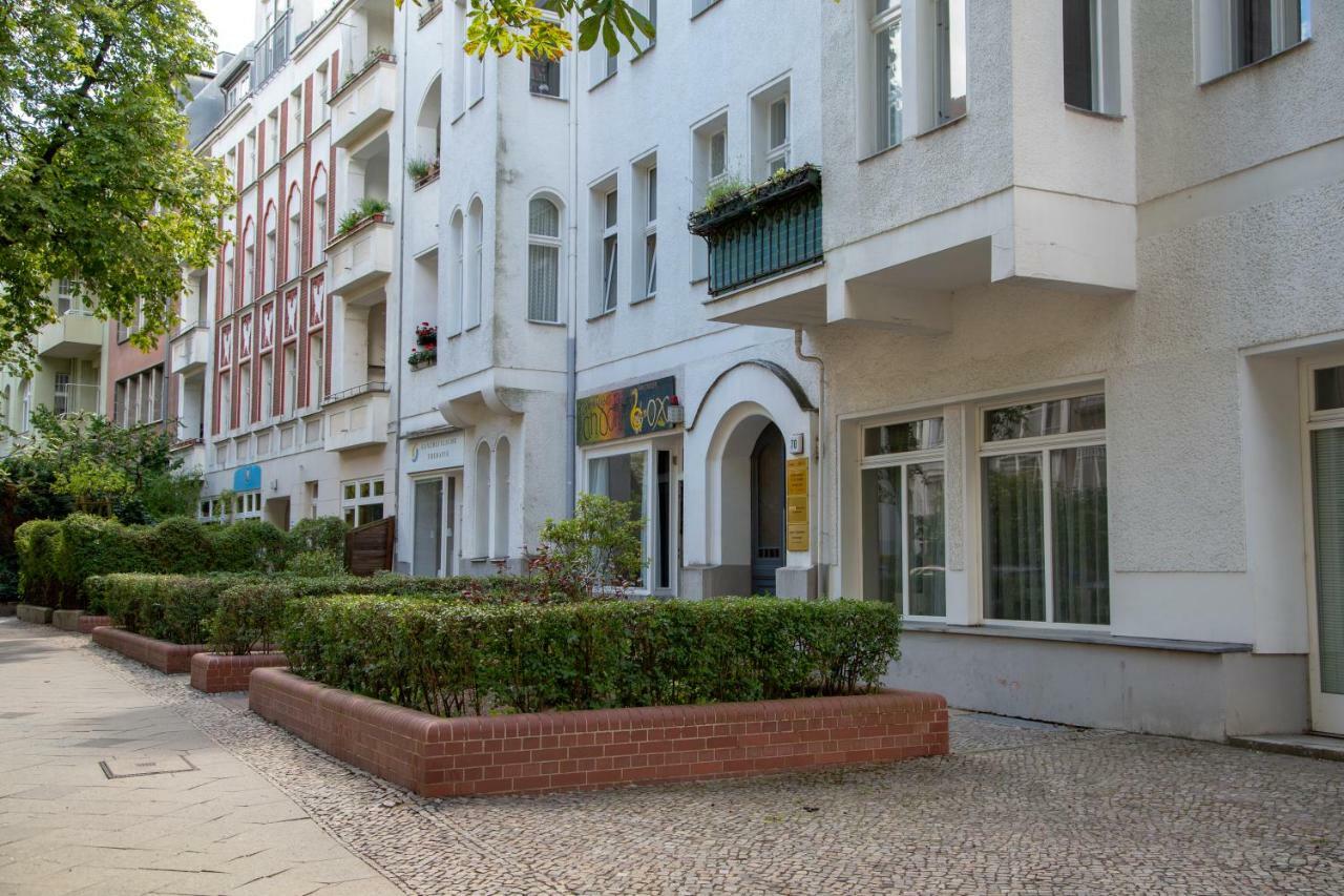 Pandoras Apartment