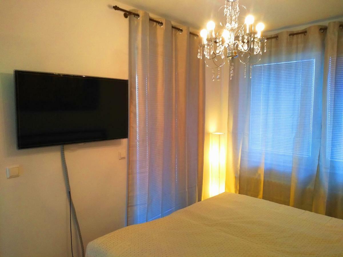 City West Central Kadewe Apartment *