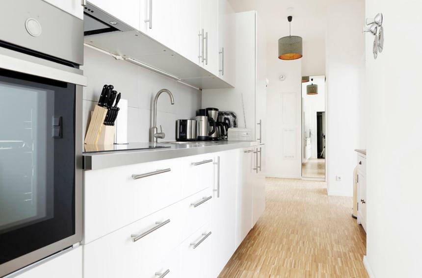 Apartment Sc 01 By Rockchair L Superhost Status L 2 Bedrooms Boxspringbeds Balcony Elevator - Cozy Family & Business Flair Welcomes You! *