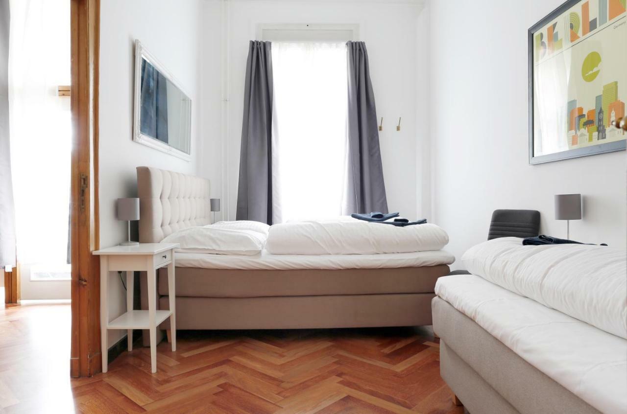 Katz By Rockchair L Superhost Status L 3 Bedrooms Boxspringbeds 2 Bathrooms In Center - Cozy Family & Business Flair Welcomes You!