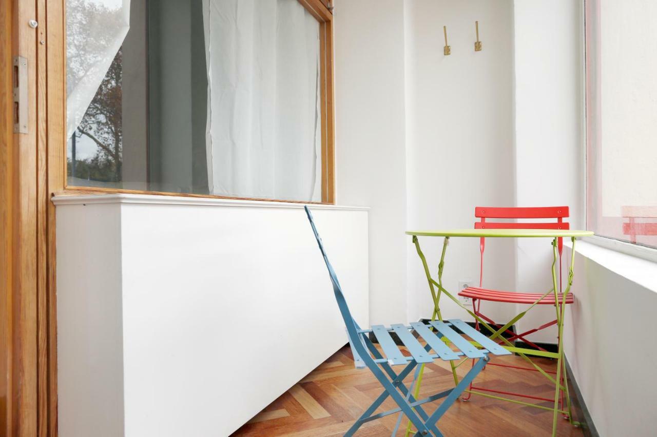 Katz By Rockchair L Superhost Status L 3 Bedrooms Boxspringbeds 2 Bathrooms In Center - Cozy Family & Business Flair Welcomes You!