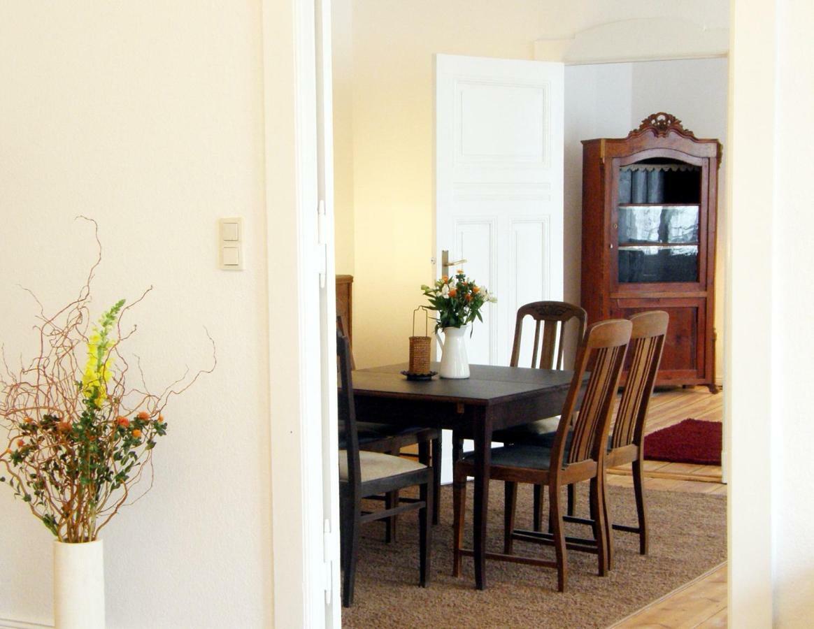 Elegante Altbauwohnung *