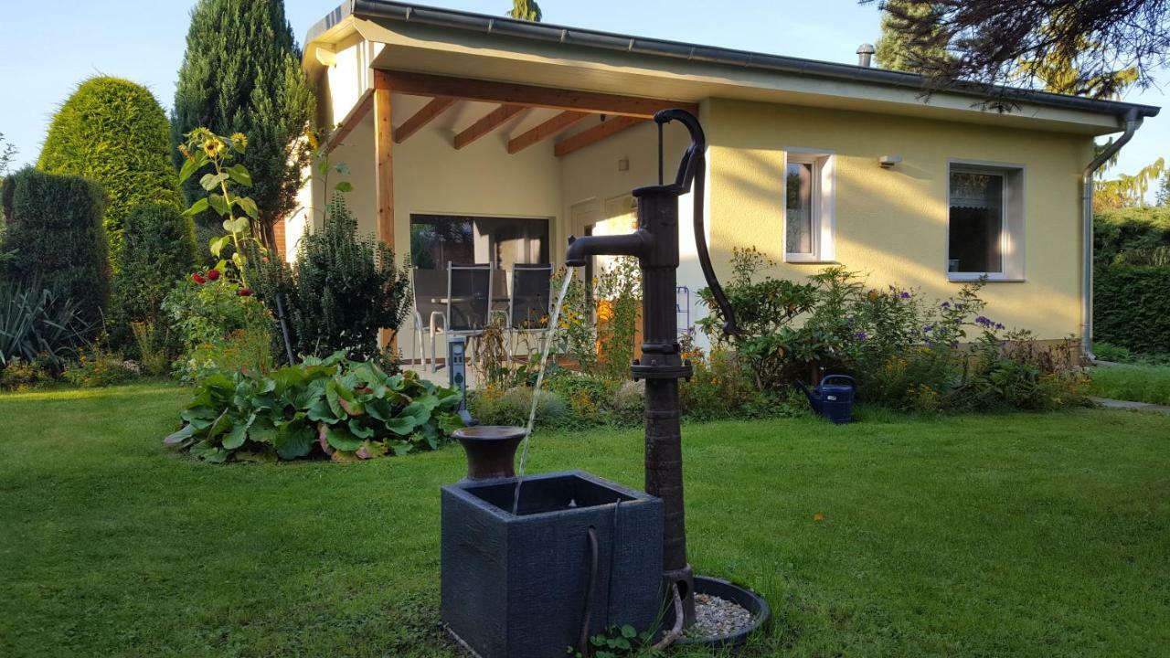 Sommerhaus Im Gruenen Holiday home Berlin