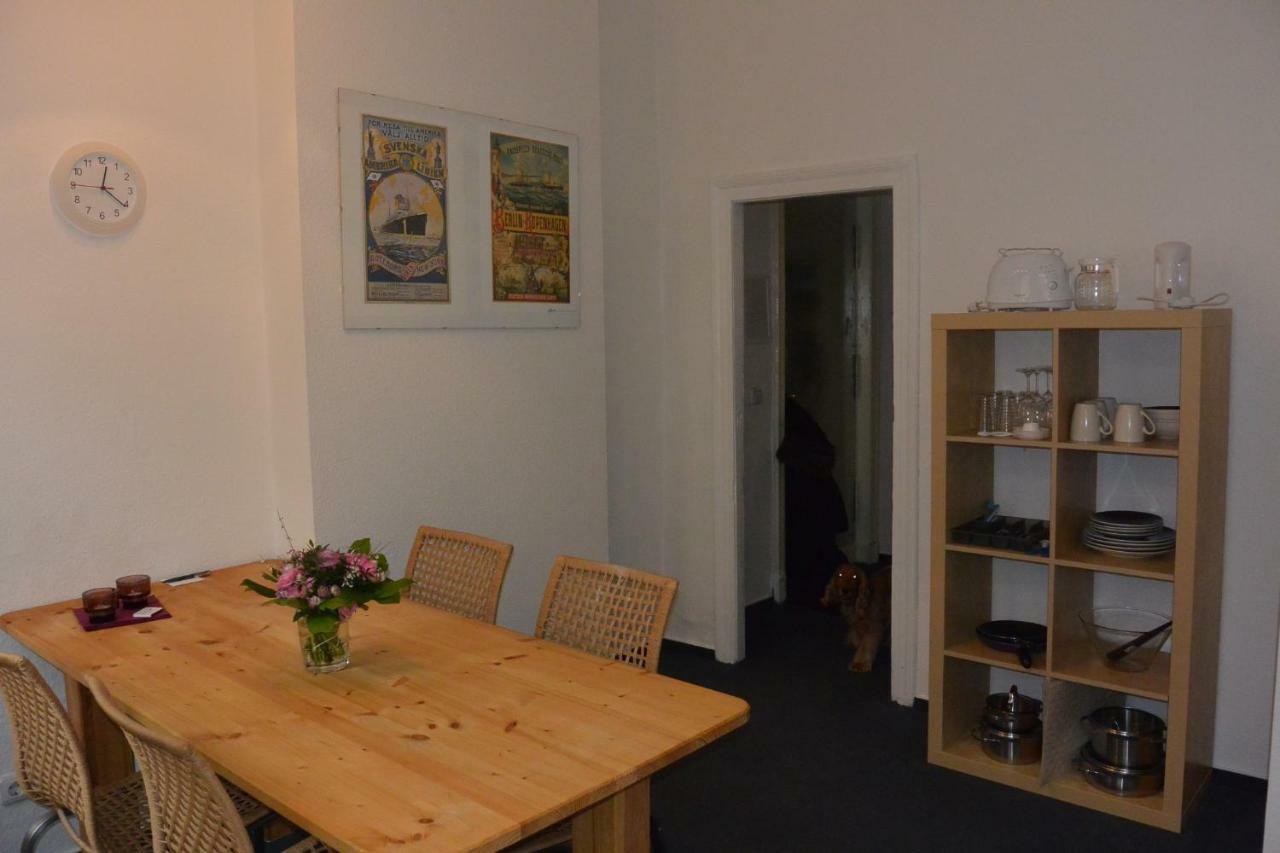 Esmarchstraße 12 Apartment