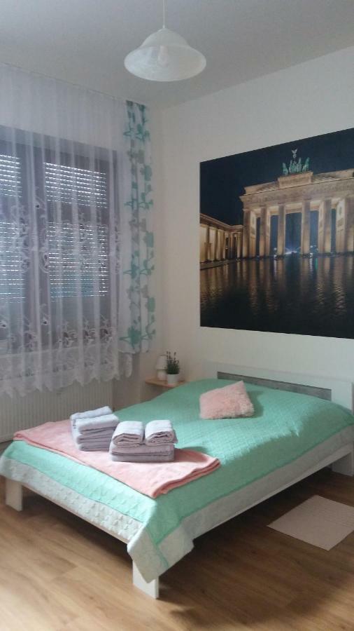 3 * Berlin