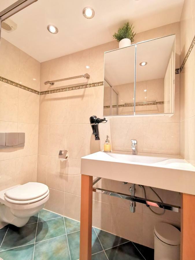 Gastein By Rockchair L Superhost Status L 2 Bedrooms Boxspringbeds 1,5 Bathrooms - Cozy Family & Business Flair Welcomes You! * Berlim