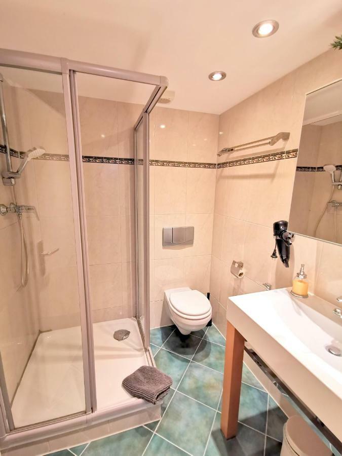 Gastein By Rockchair L Superhost Status L 2 Bedrooms Boxspringbeds 1,5 Bathrooms - Cozy Family & Business Flair Welcomes You! Apartamento