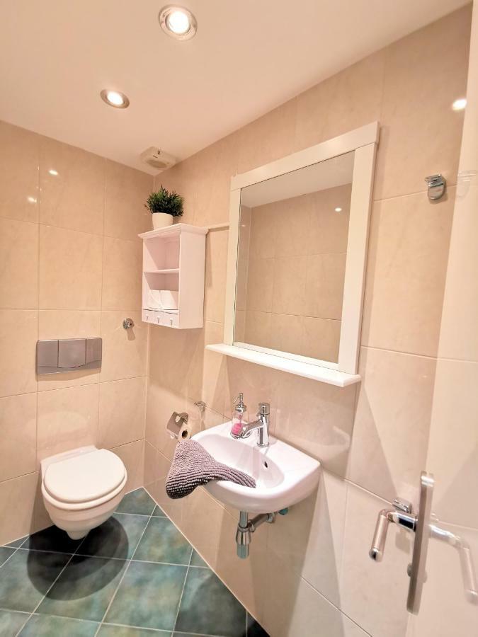 Apartamento Gastein By Rockchair L Superhost Status L 2 Bedrooms Boxspringbeds 1,5 Bathrooms - Cozy Family & Business Flair Welcomes You! *