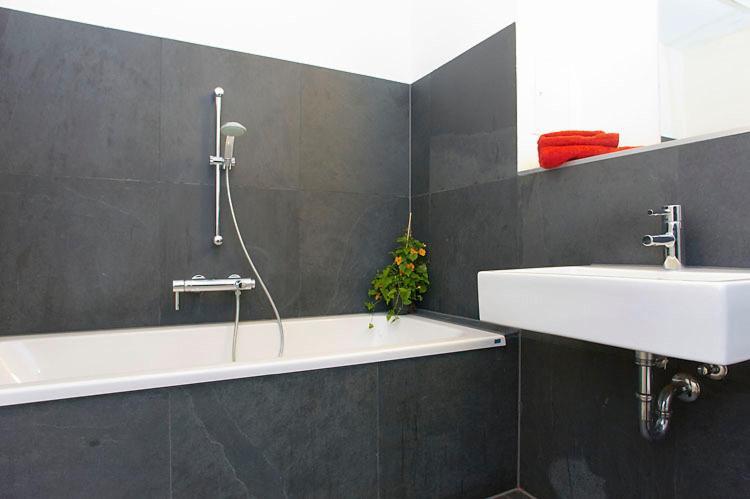 - Friedrichshain Apartment