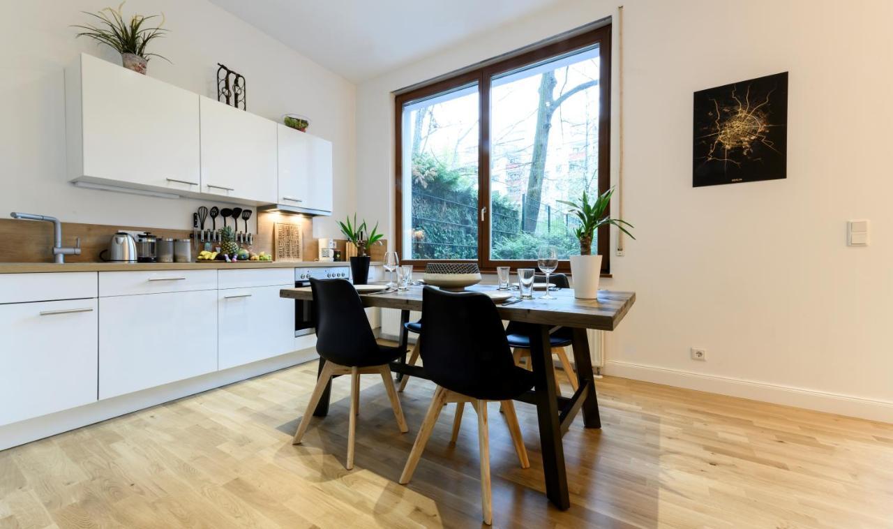 90sqm 2br Design Gem - Outdoor Terrace