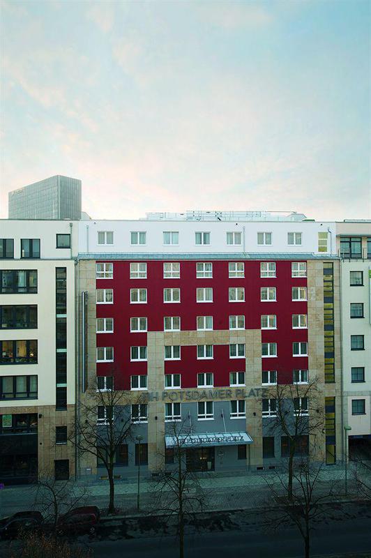 Nh Potsdamer Platz Hotel 4*