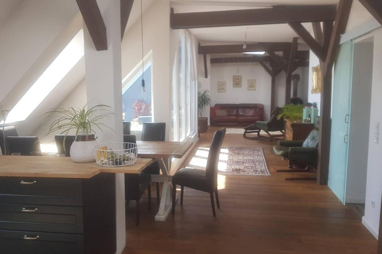 Helle Dachgeschosswohnung Fuer 8 Personen In Zentraler Lage Apartment *