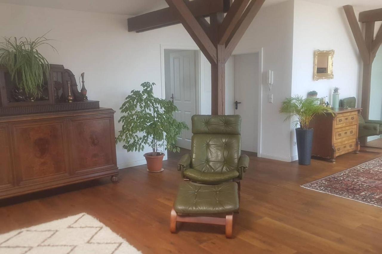 Helle Dachgeschosswohnung Fuer 8 Personen In Zentraler Lage * Berlin