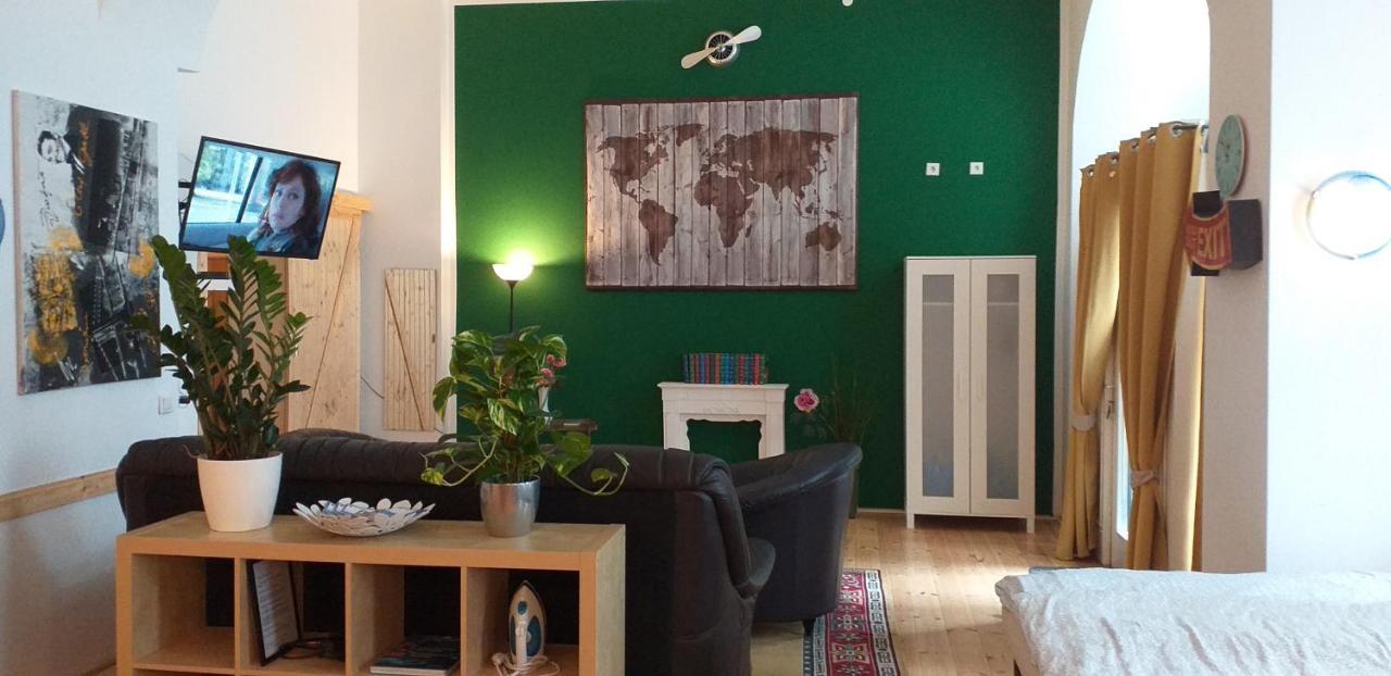 Apartment Heliodor Lichtenberg Berlin