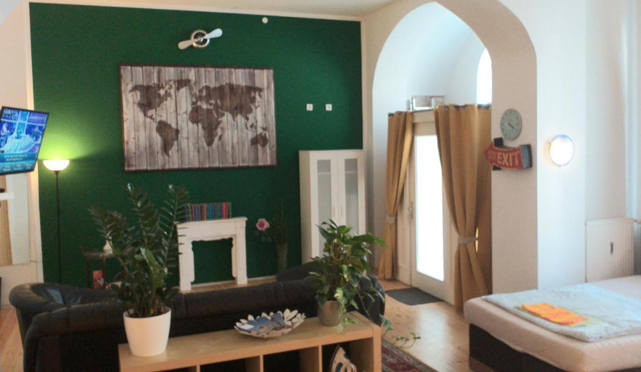 Heliodor Lichtenberg Apartment Berlin