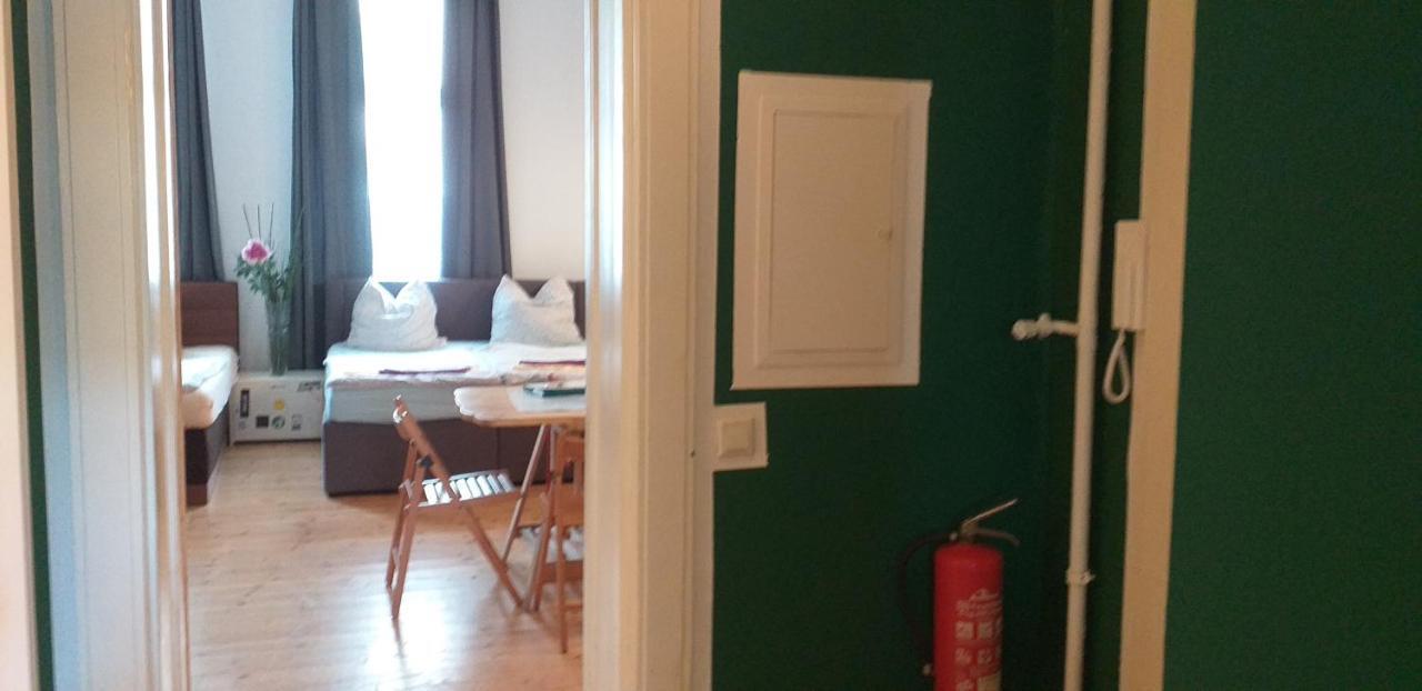 Apartment Heliodor Lichtenberg Berlin