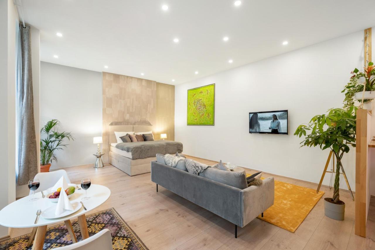 Cozy Einstein Apartment *