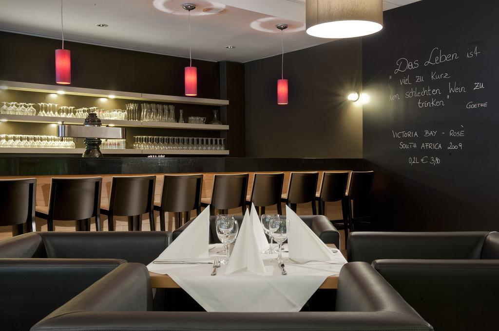 Hotel City East 4*