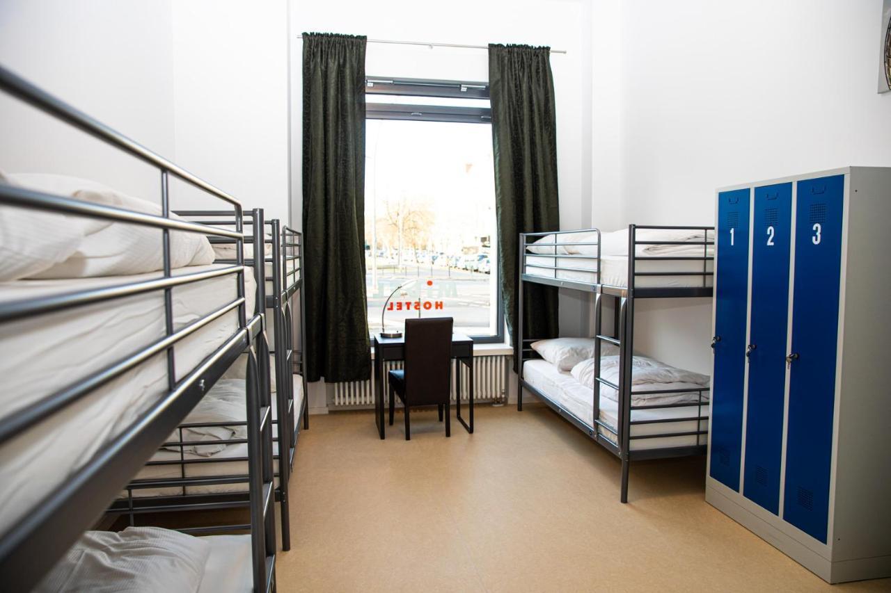 Hostel Midel *