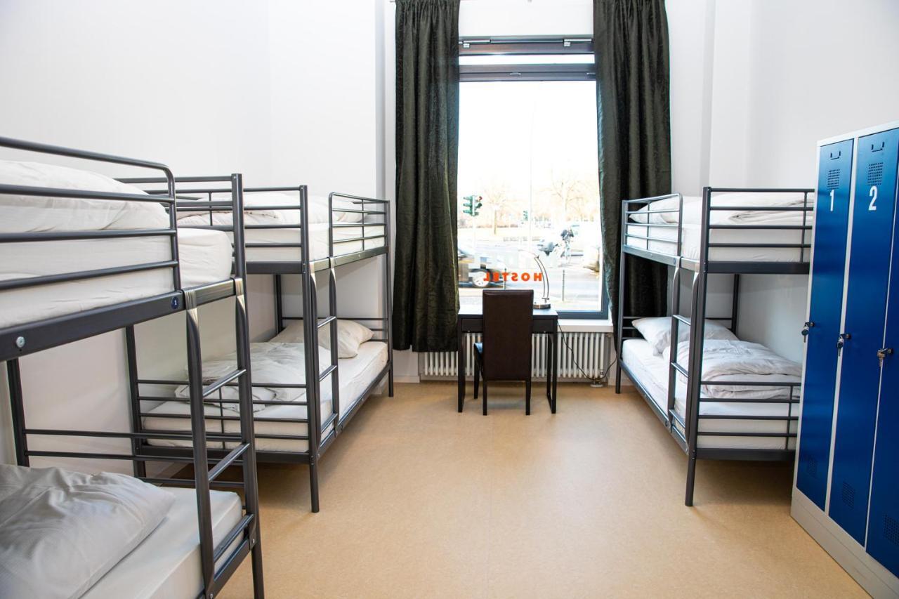 Hostel Midel *
