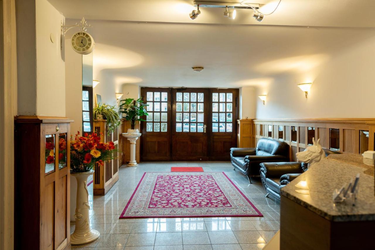 Dahlem Guest house