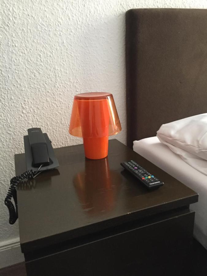 Tom's Hotel 3*