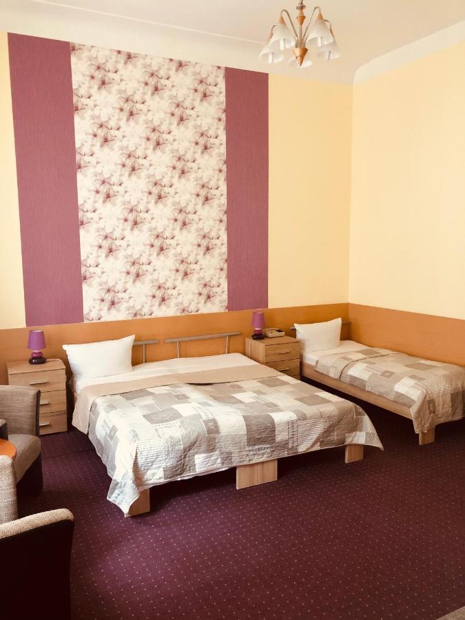 Castell Am Kurfuerstendamm Hotel 3*