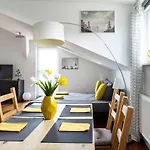 Urban Rooftop Apartment - Berlin Mitte +A/C