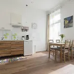 Studio Apartment Niemetzstr 51