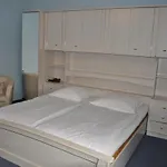 Hotel Pension Savoy Near Kurfuerstendamm