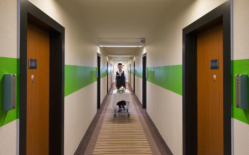 City-east Landsberger Allee, An Ihg 4* Berlin