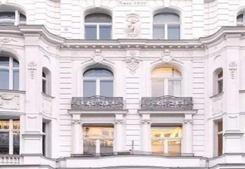 Hotel Savoy Near Kurfuerstendamm