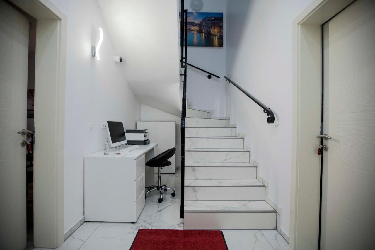Guest house Leo