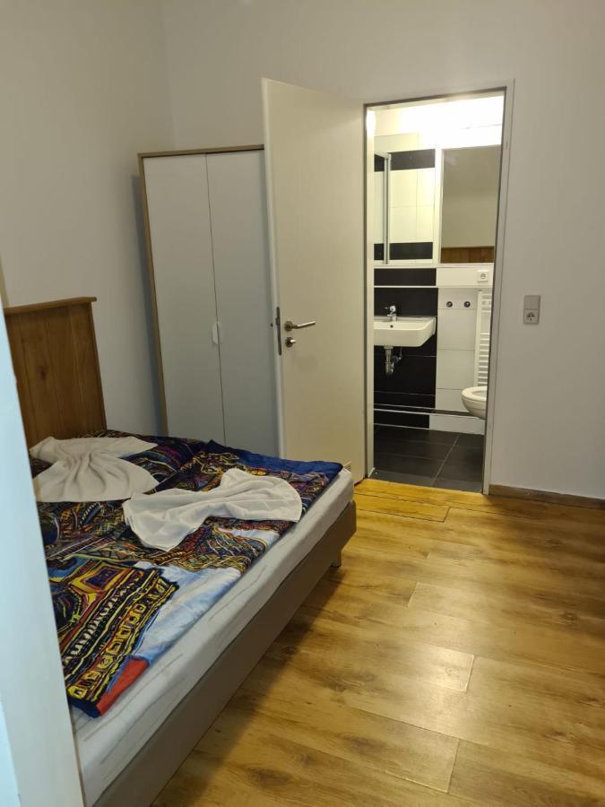 Zafir * Berlin