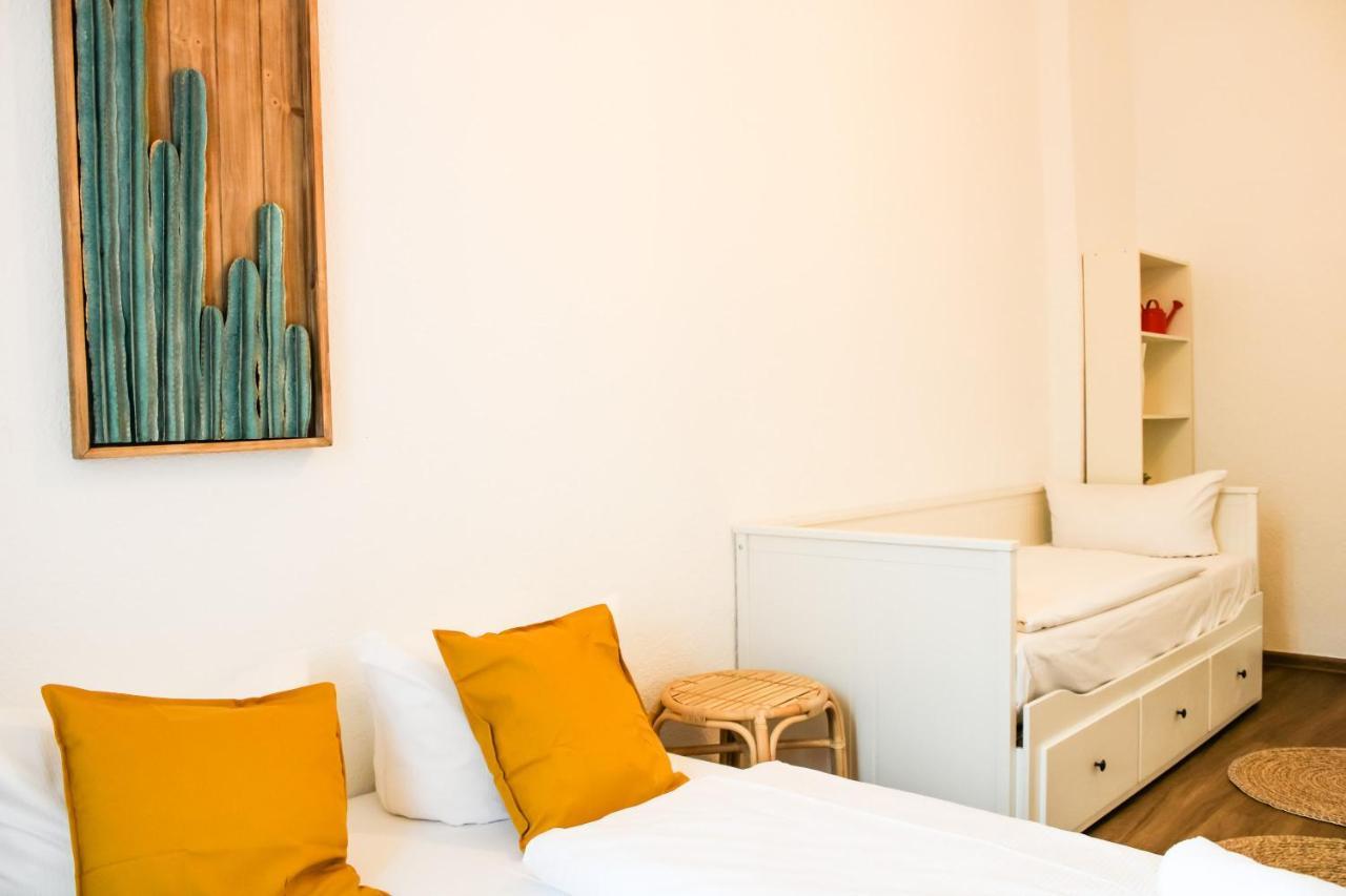 Apartment Bright 2 Bedroom In Convinient Location Berlin