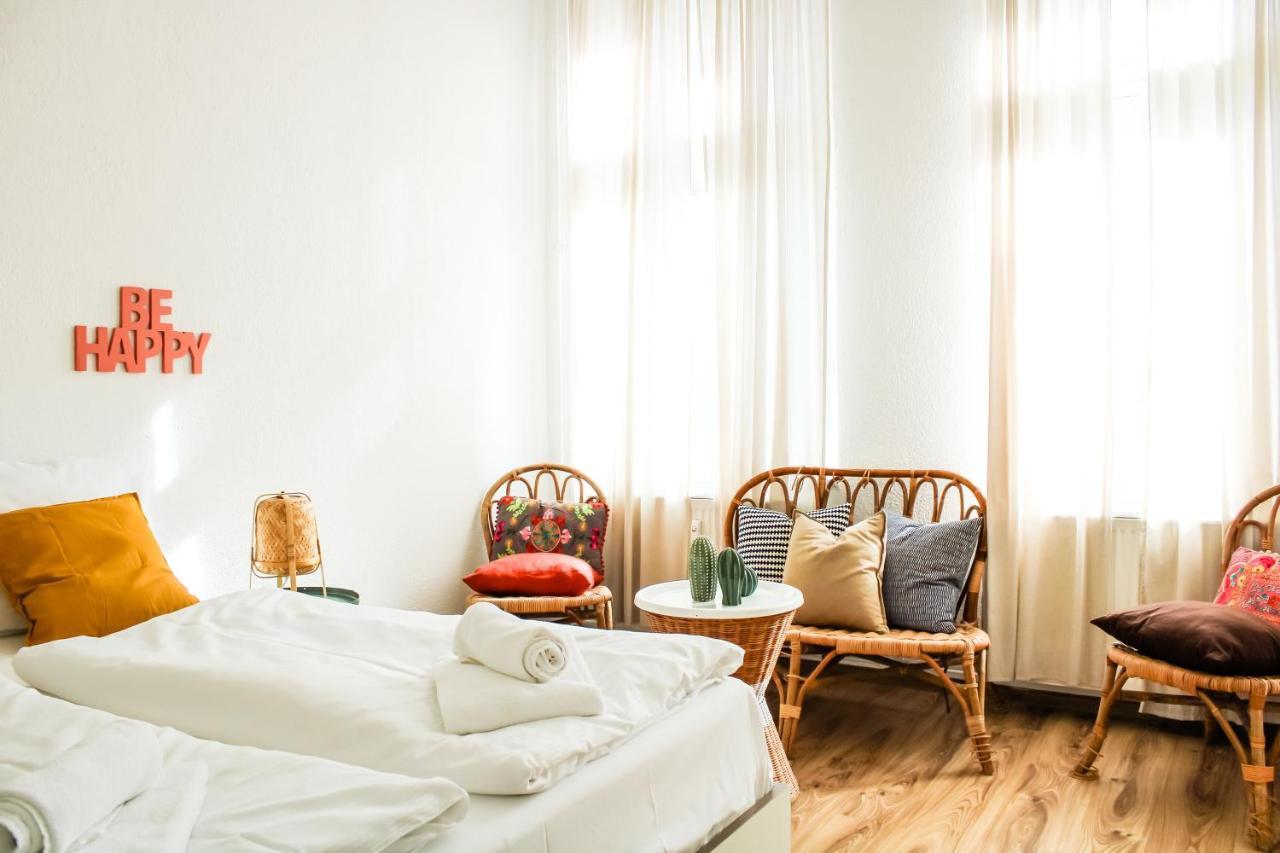 Bright 2 Bedroom In Convinient Location Berlin