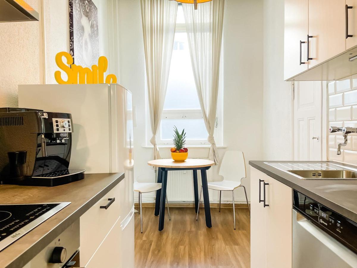 Apartment Bright 2 Bedroom In Convinient Location Berlin