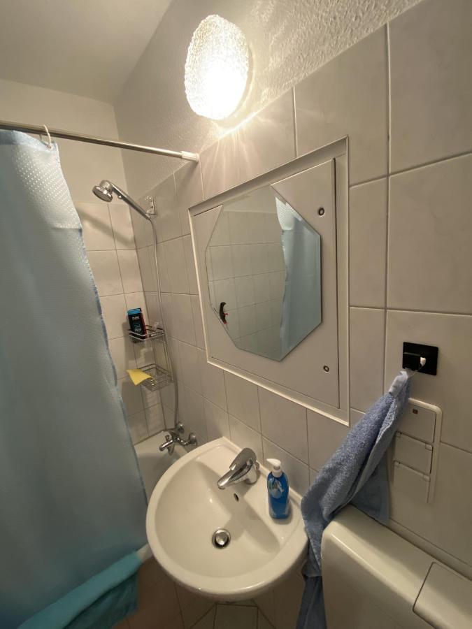 Gemuetliche Mit Smart-tv Und Grossem Balkon Apartamento Berlim