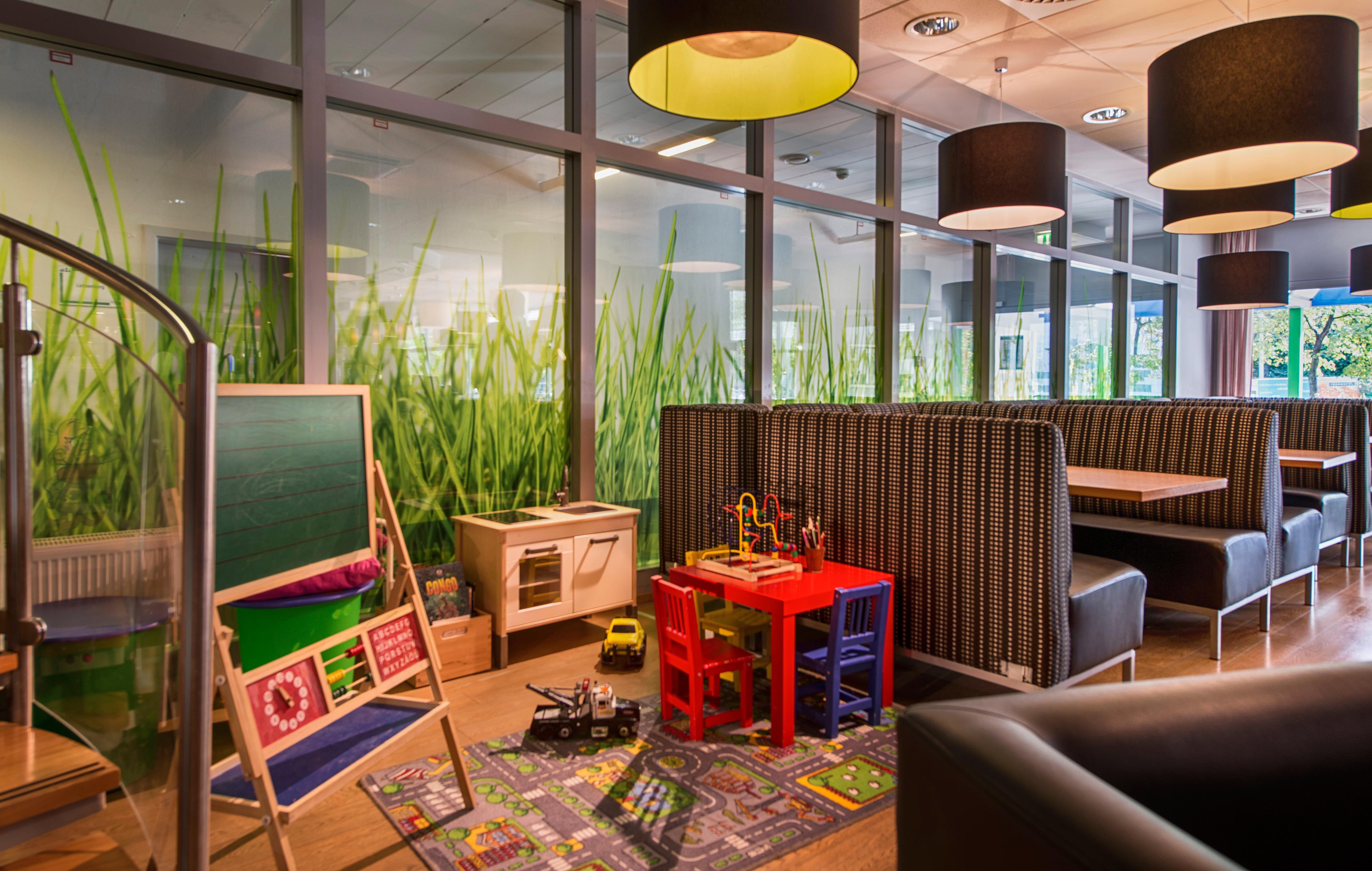 Hotel City-east Landsberger Allee, An Ihg 4*